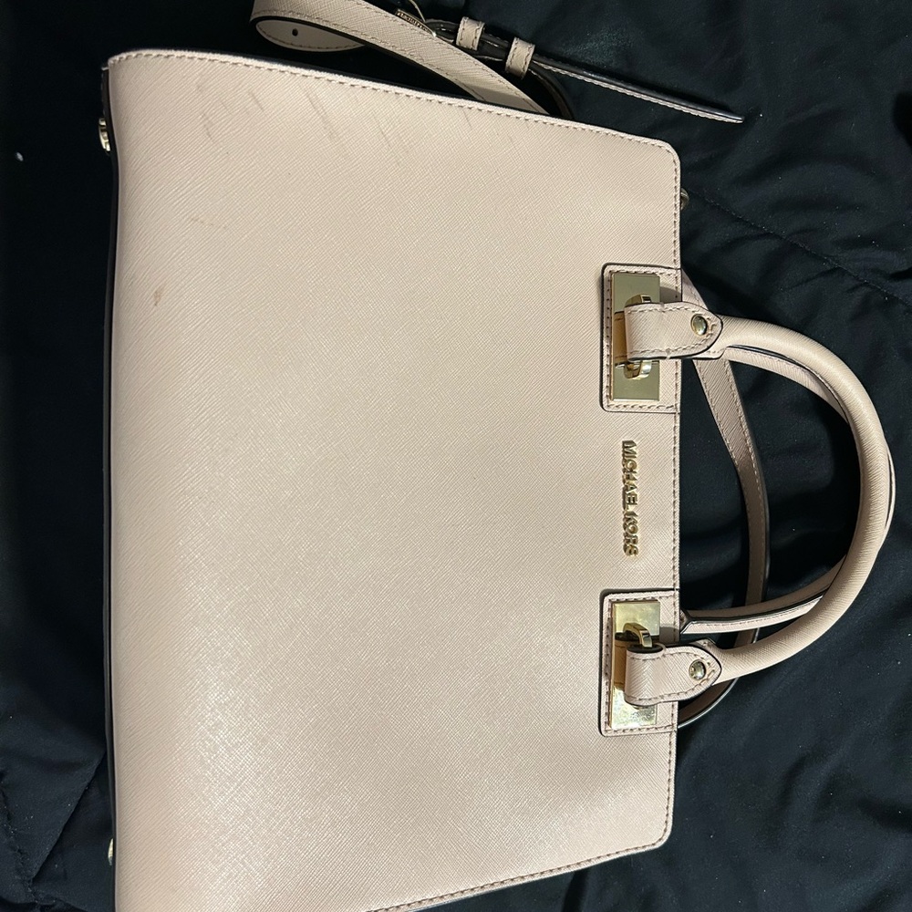 Michael Kors Cream Handbag